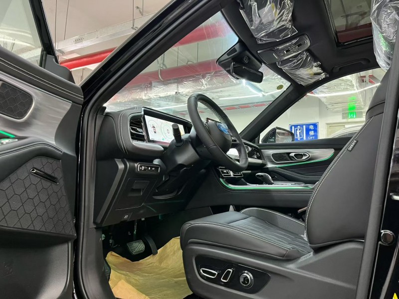 深圳25年传祺GS84