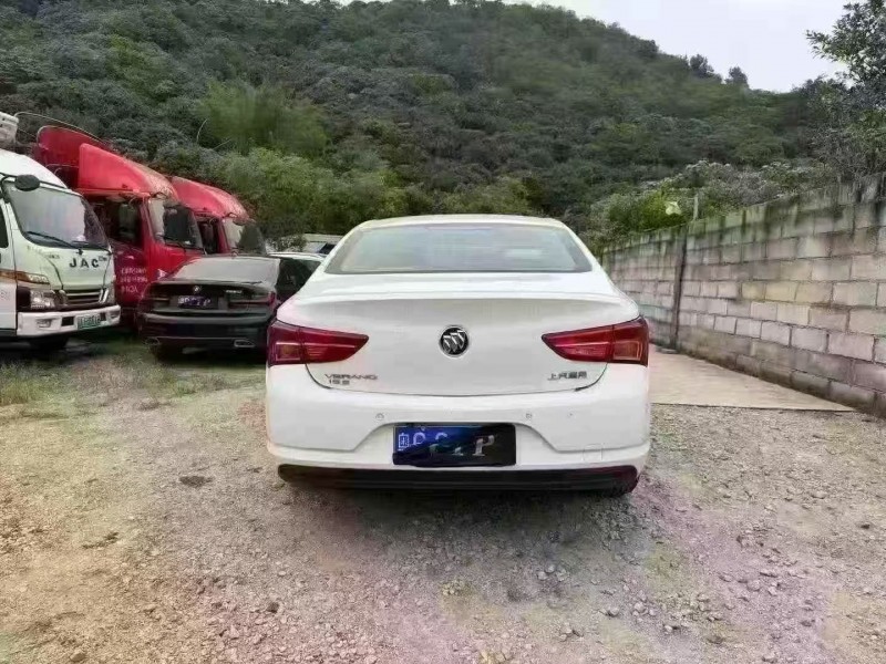 湛江19年别克威朗9