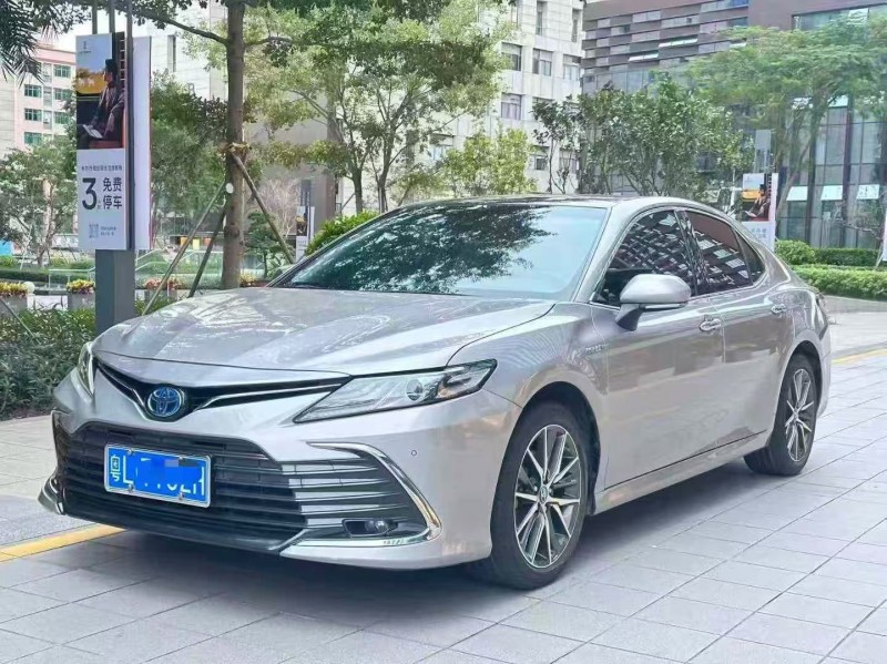 广州22年丰田凯美瑞4