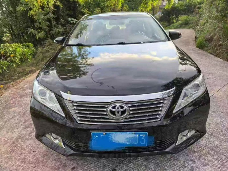 重庆14年丰田凯美瑞1