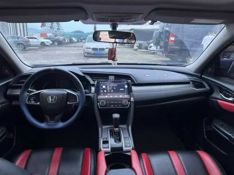 广州17年本田思域4