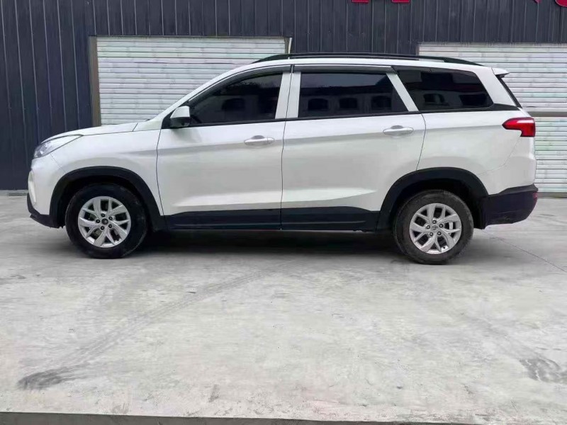 贵阳23年五菱汽车宏光7