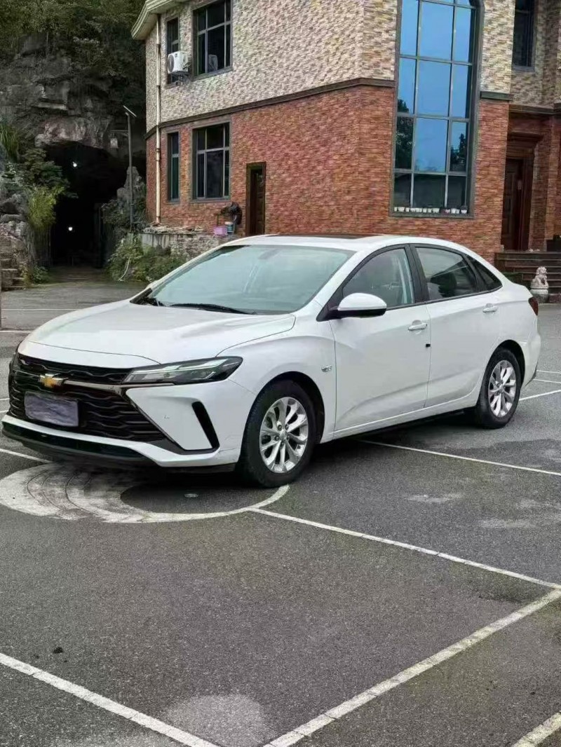 新余23年雪佛兰科鲁泽2