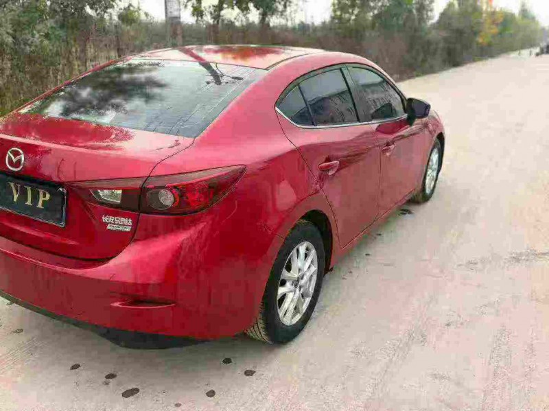 天津16年马自达昂克赛拉8