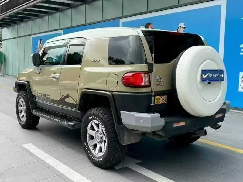 广州19年丰田兰德酷路泽7