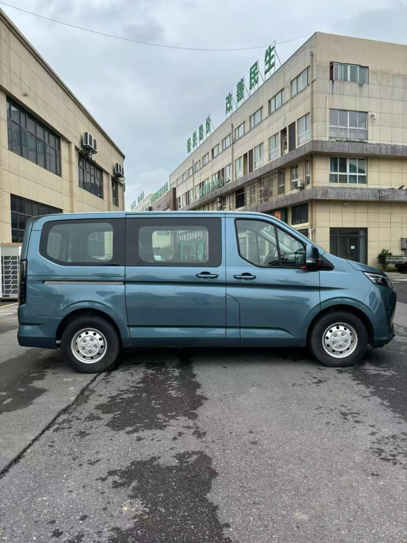 襄阳25年福田图雅诺8