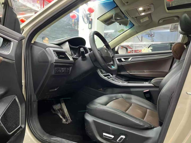 深圳20年吉利帝豪4