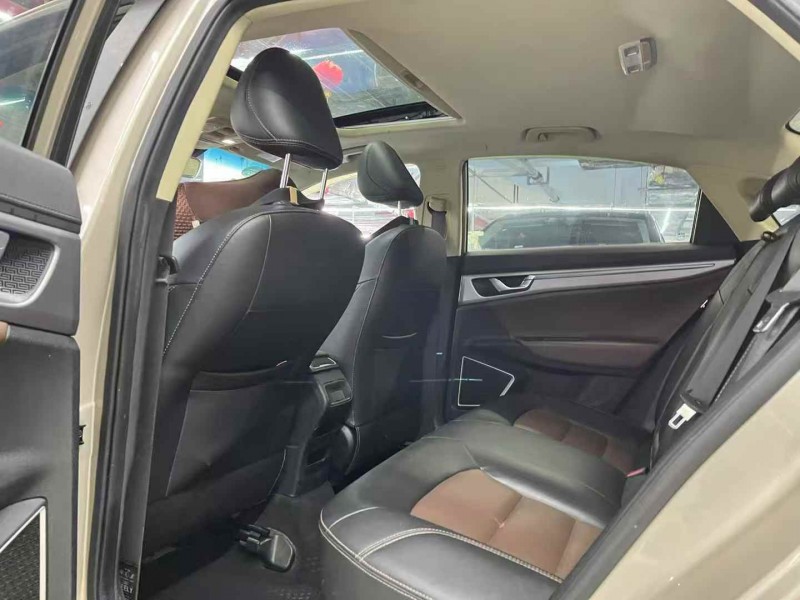 深圳20年吉利帝豪6