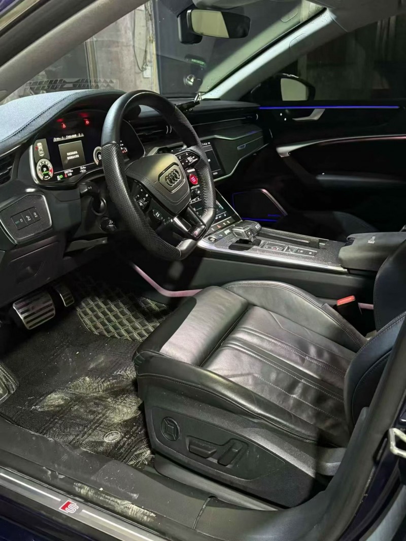 安顺21年奥迪A7L4