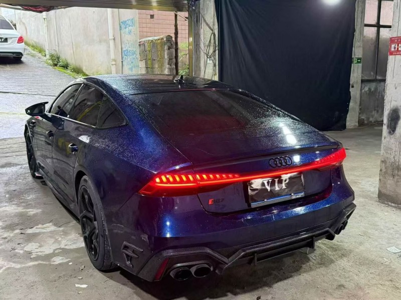 安顺21年奥迪A7L8