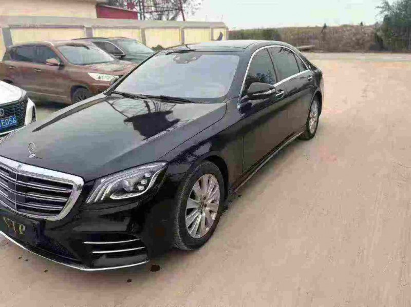 天津19年奔驰迈巴赫S级2