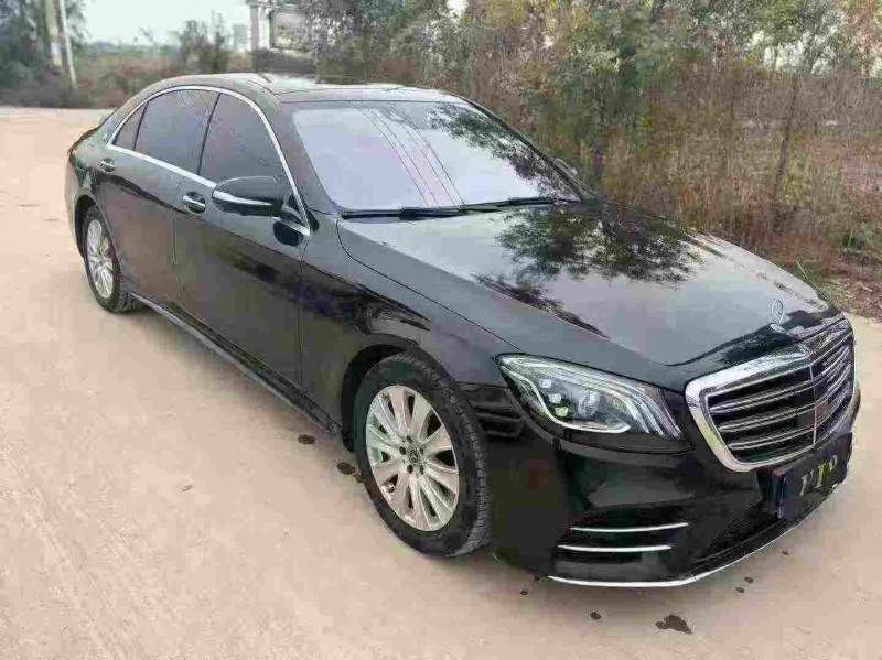 天津19年奔驰迈巴赫S级3