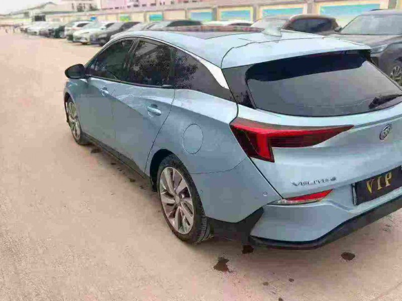 天津21年别克微蓝8