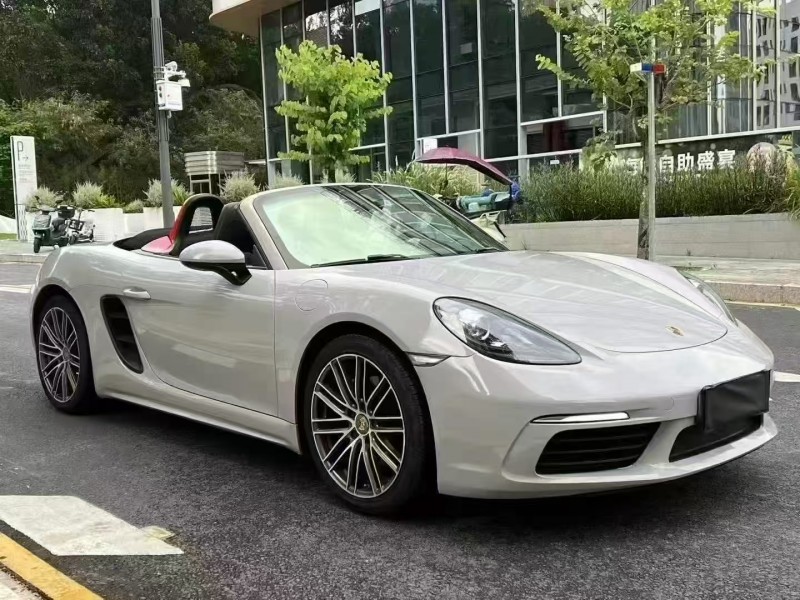广州18年保时捷Boxster2