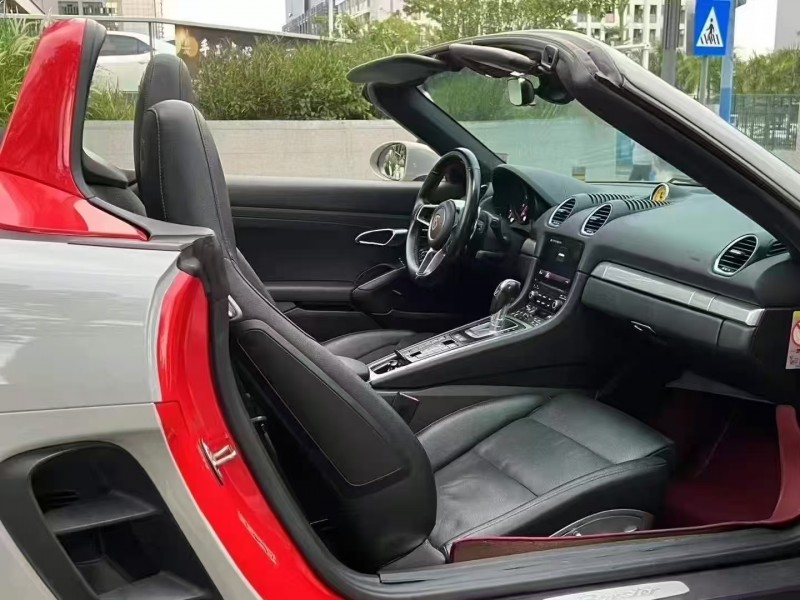 广州18年保时捷Boxster4