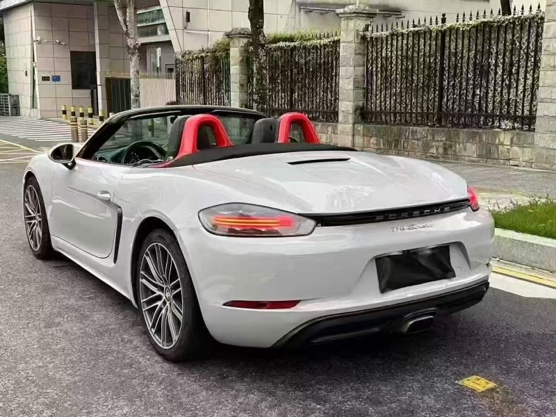广州18年保时捷Boxster7