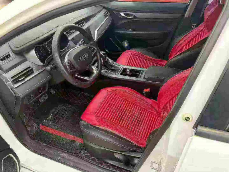 天津22年吉利帝豪6