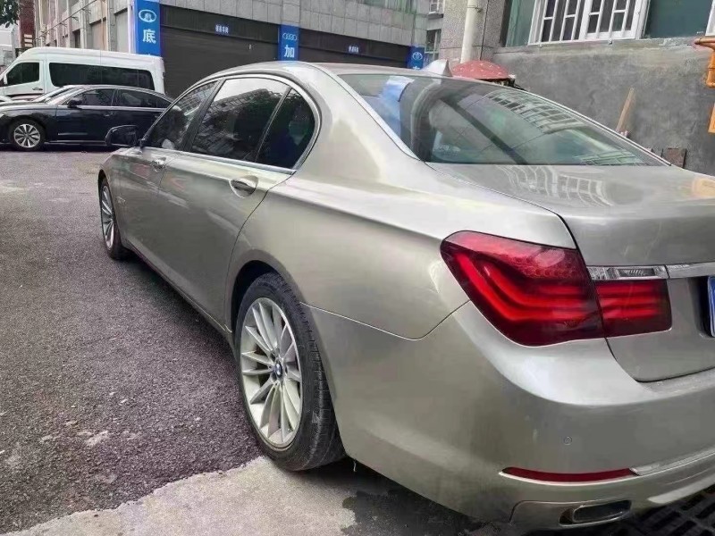 黔西南15年宝马7系3