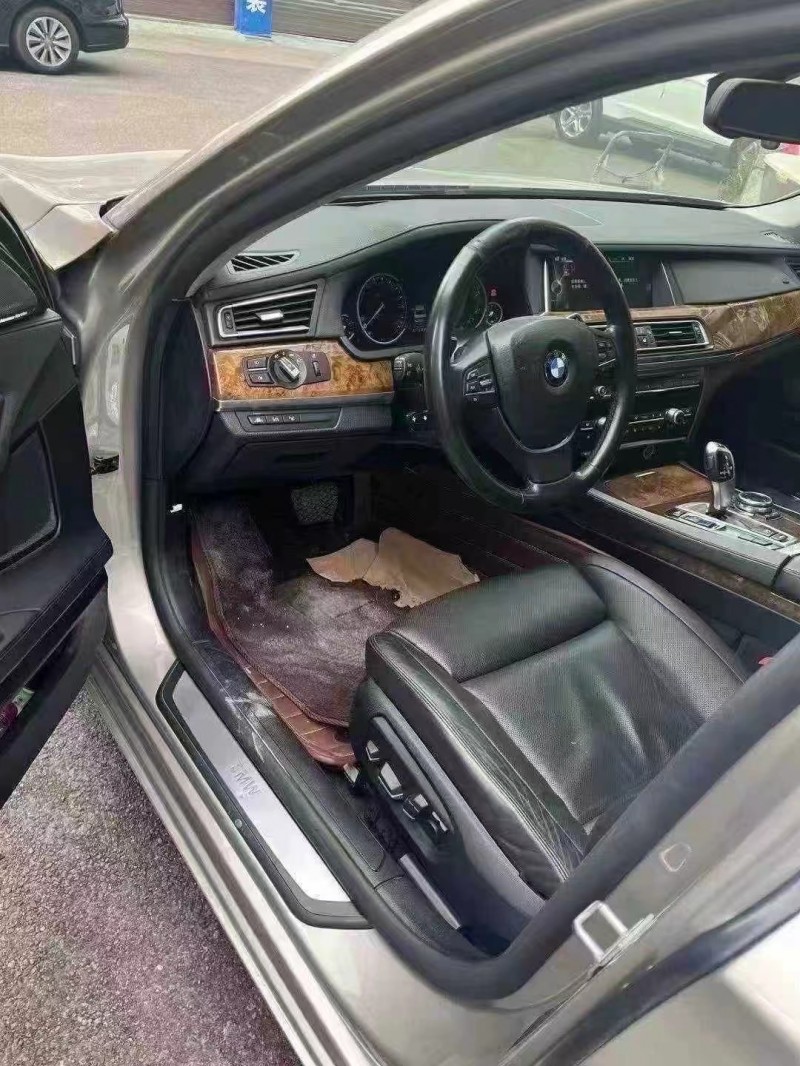 黔西南15年宝马7系6
