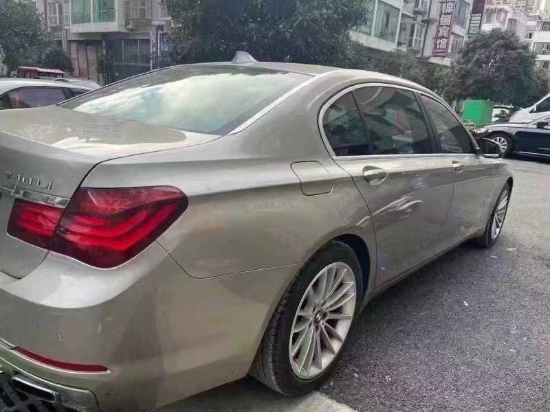 黔西南15年宝马7系7