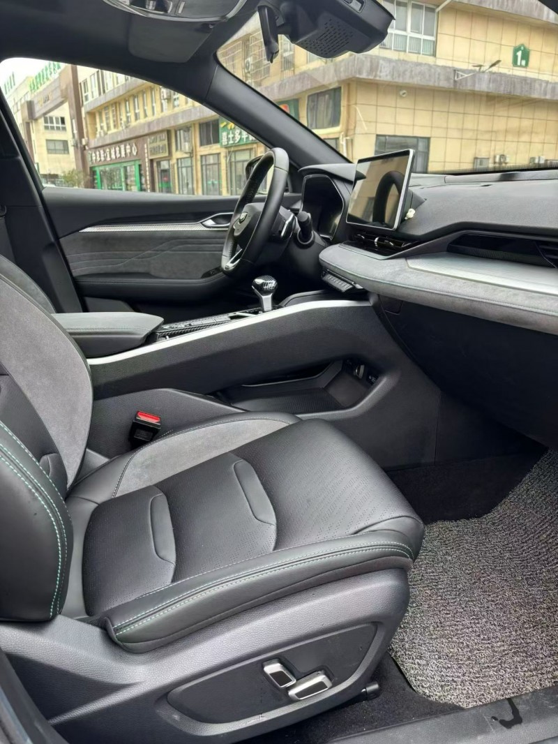 襄阳23年吉利星瑞7