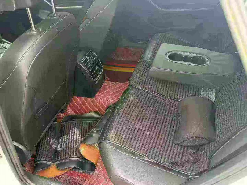 天津20年大众CC5