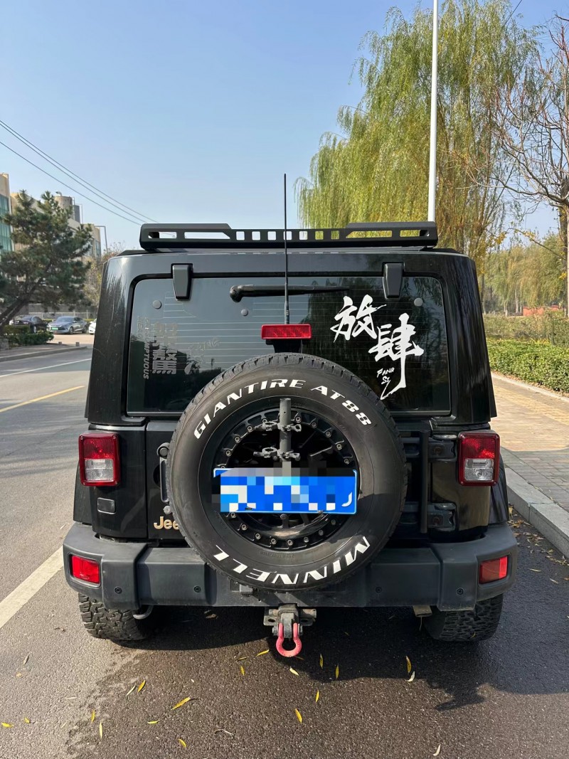 青岛15年Jeep牧马人3