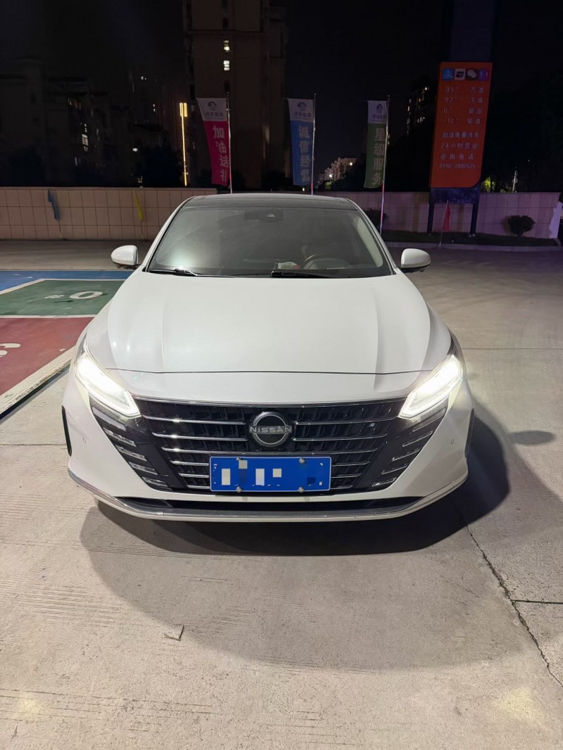 南昌23年日产天籁1