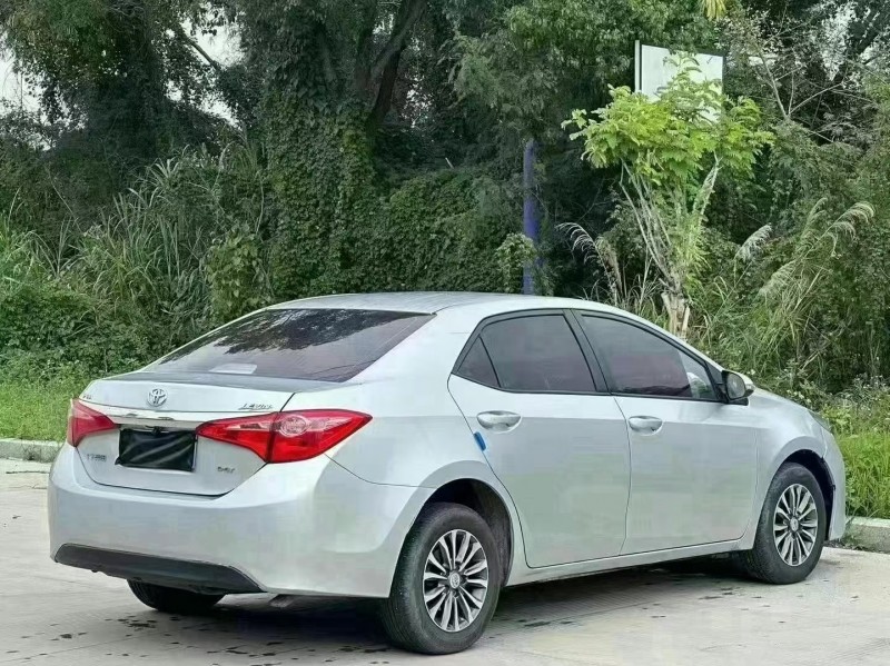 汕头18年丰田雷凌8