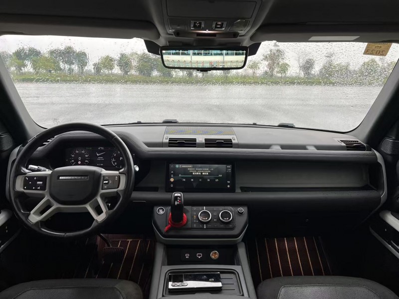 盐城21年路虎卫士4