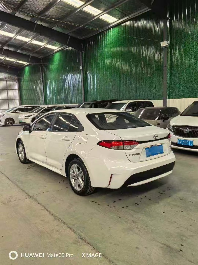 临沂22年丰田雷凌7