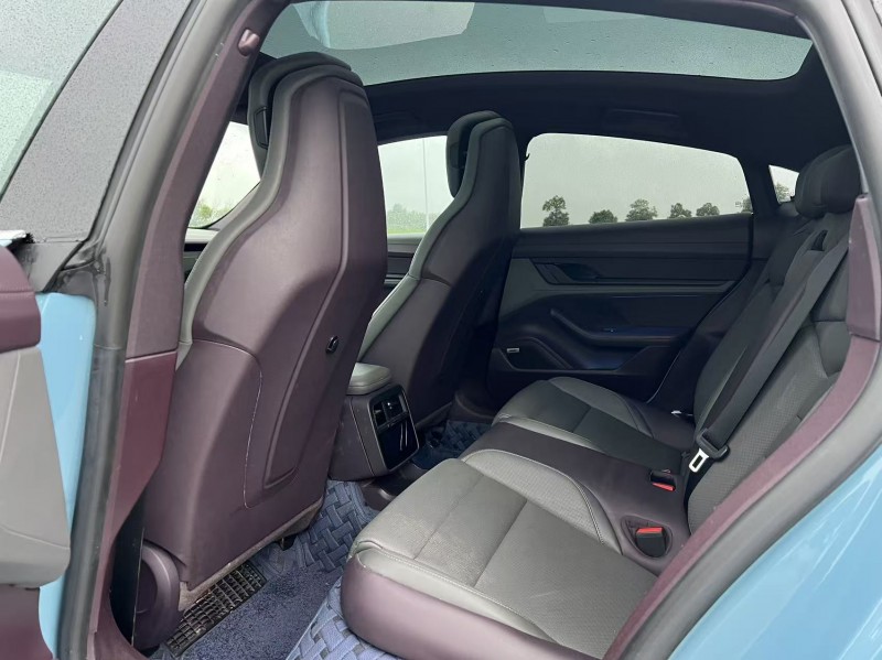 盐城21年保时捷Taycan5