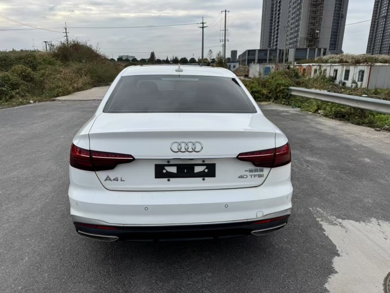苏州23年奥迪A4L9
