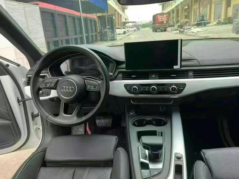 苏州21年奥迪A4L4