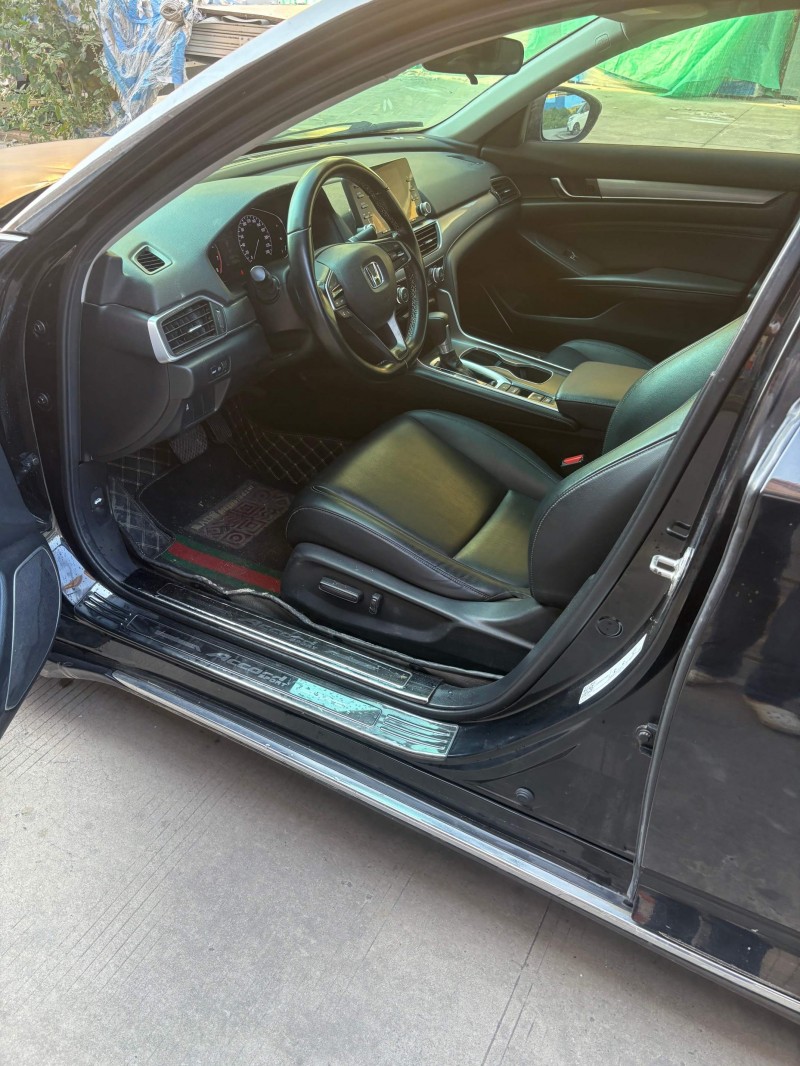 苏州19年本田雅阁4