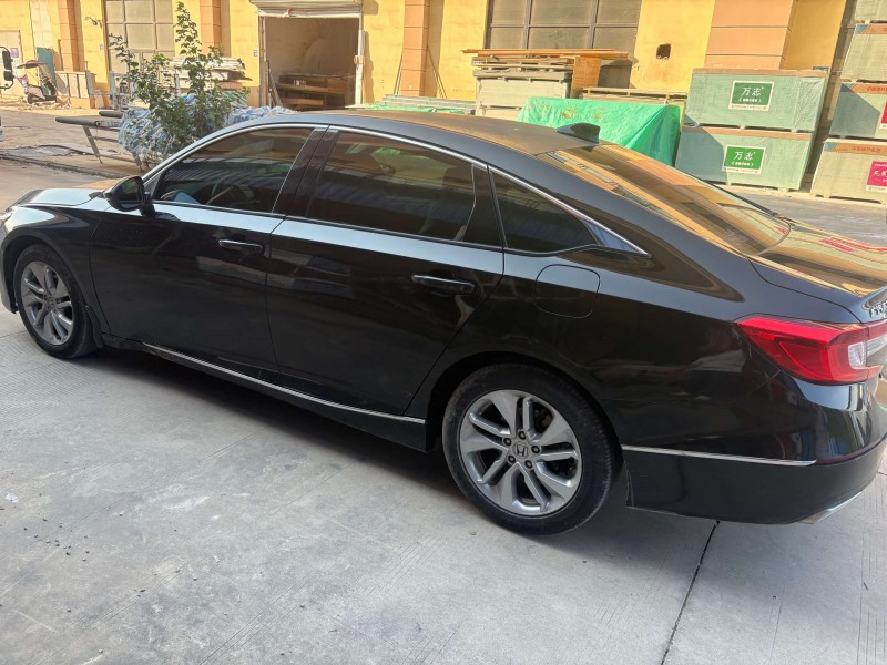 苏州19年本田雅阁6