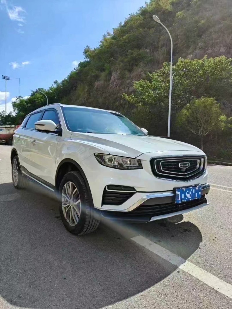 遵义21年吉利博越3