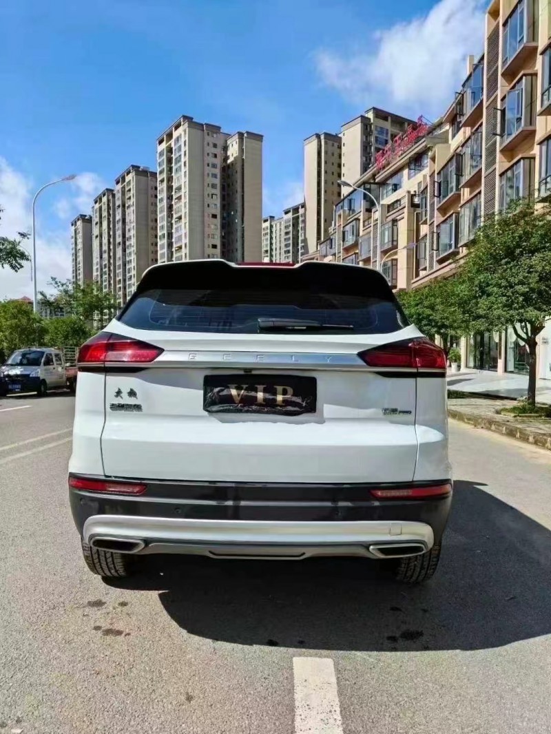 遵义21年吉利博越8