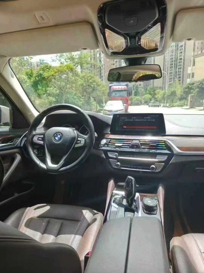 遵义19年宝马5系4