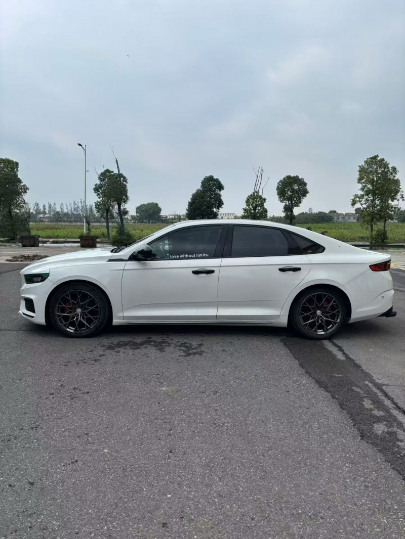 襄阳22年吉利星瑞8