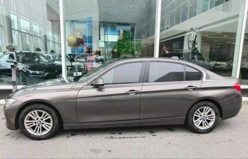 毕节14年宝马3系2