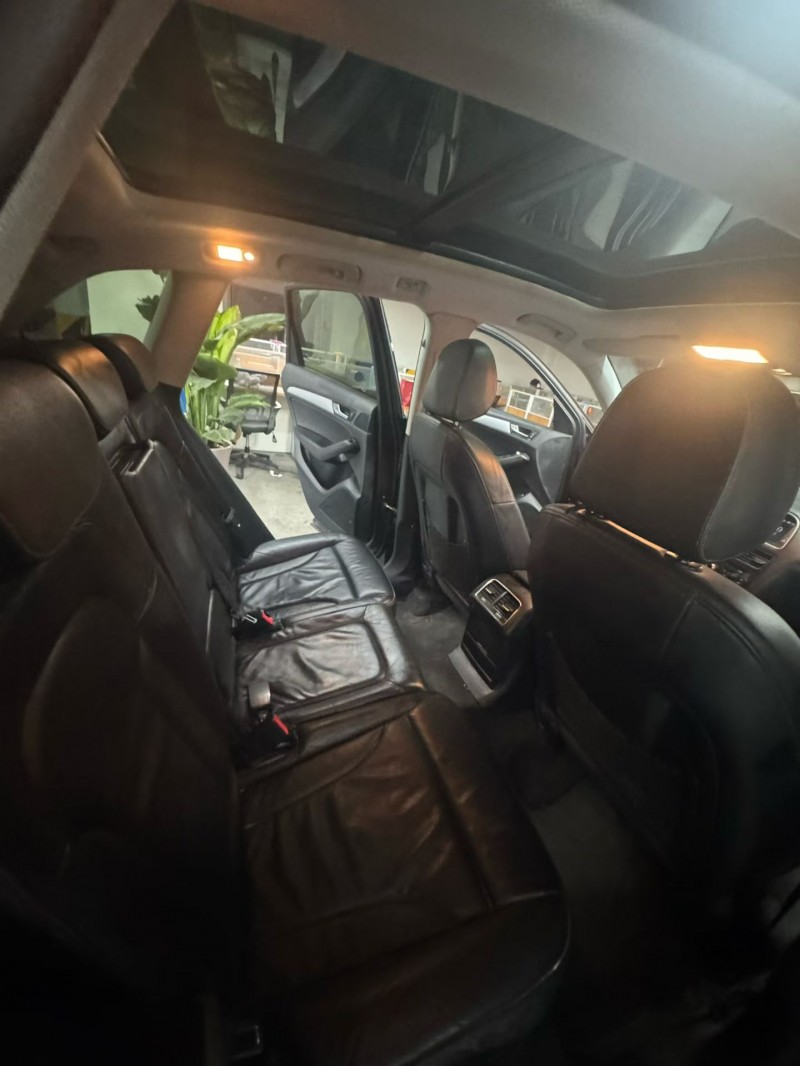 成都14年奥迪Q56