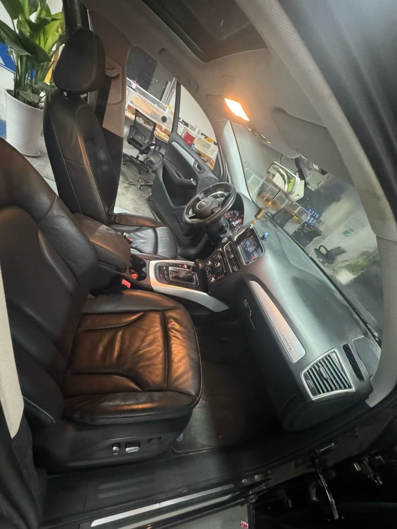 成都14年奥迪Q57