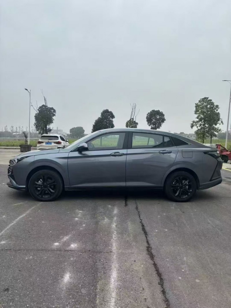 襄阳25年东风奕炫5