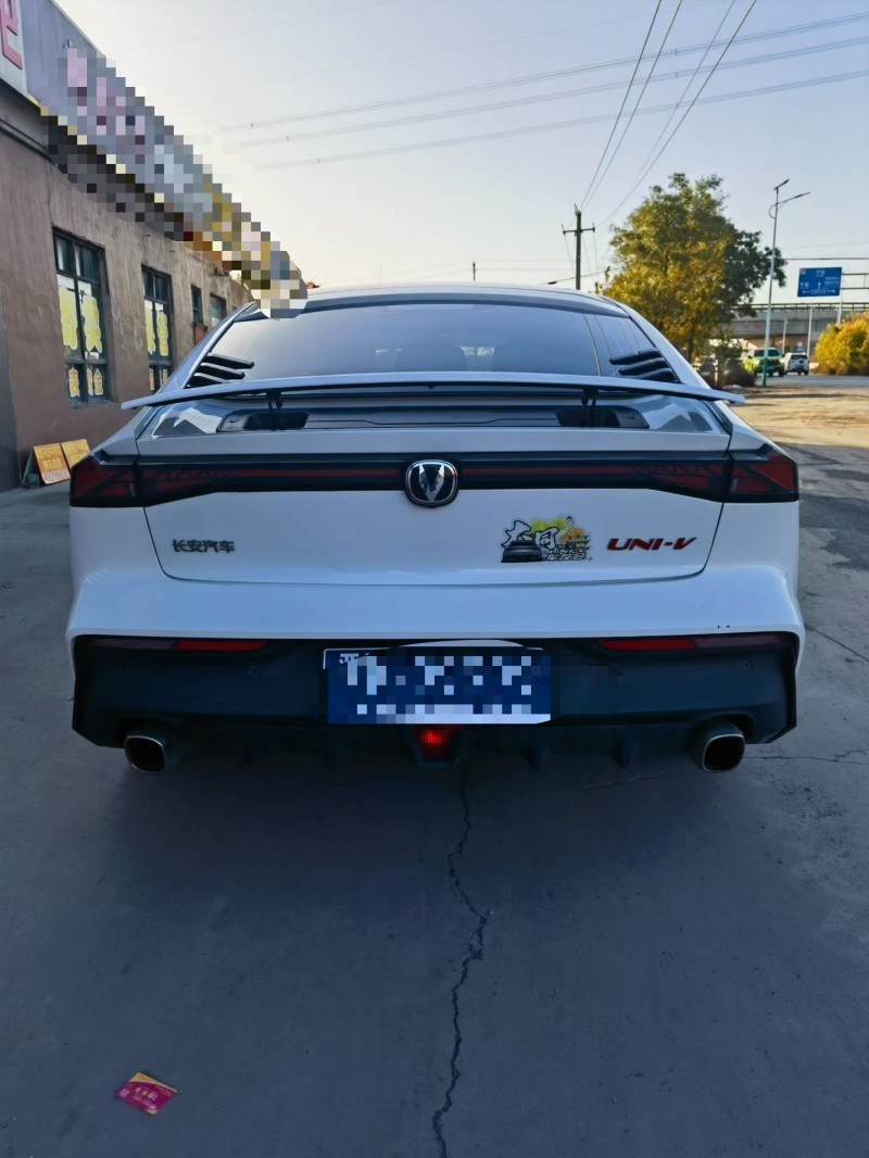 运城23年长安汽车UNI4