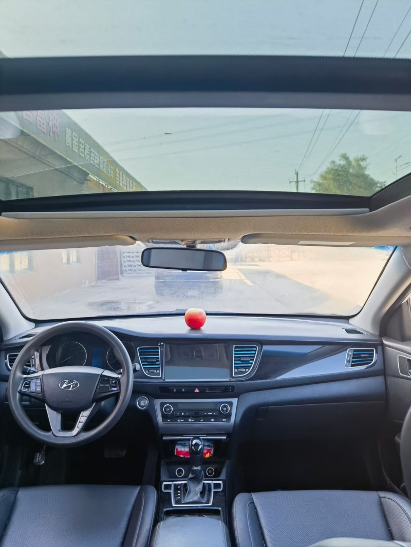 运城16年现代名图4