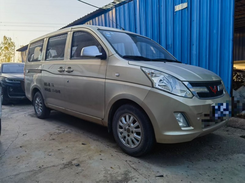 运城17年五菱汽车荣光2