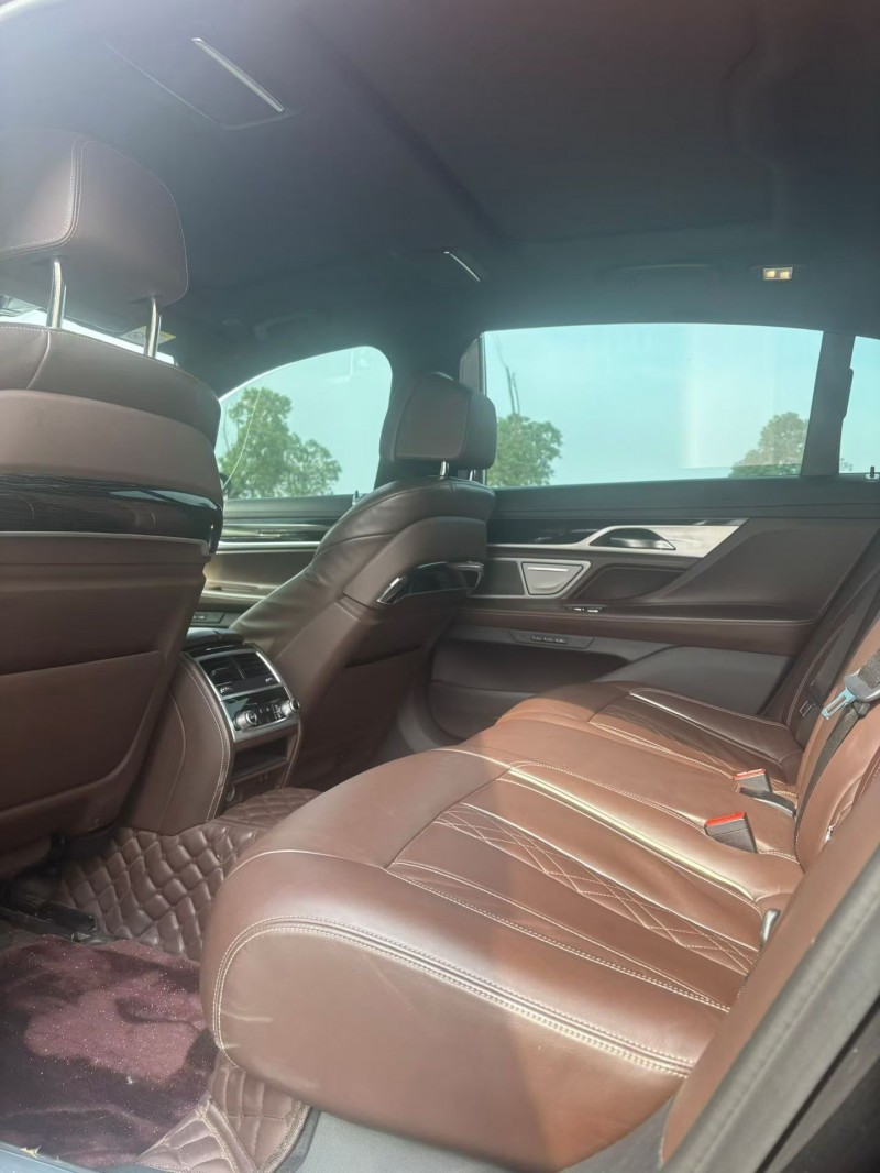 襄阳20年宝马7系6