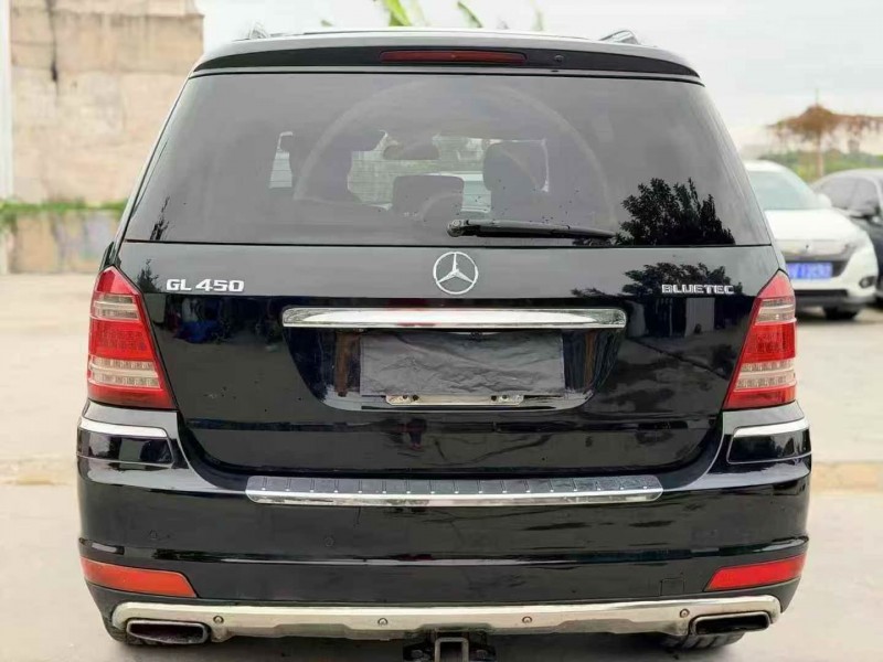 深圳11年奔驰GL9