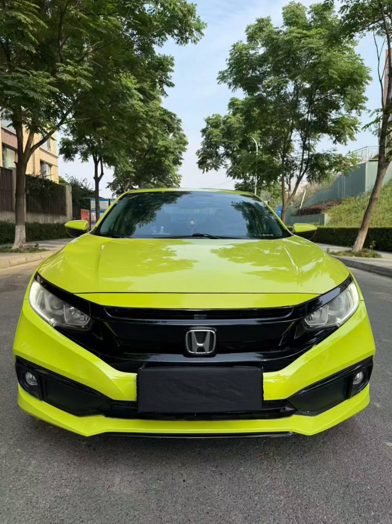 成都19年本田思域1